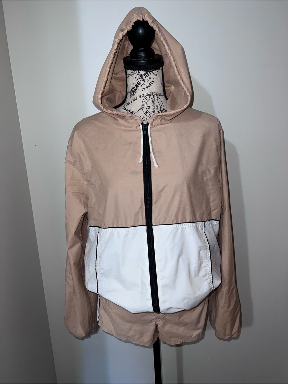 VTG Activewear Made in USA Colorblock Hooded Windbreaker Jacket & Shorts Set M